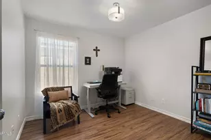 4820 E Melinda Ln, Phoenix, AZ 85054 - Photo 28