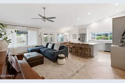 14644 N 43rd Place, Phoenix, AZ 85032 - Photo 2