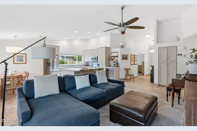 14644 N 43rd Place, Phoenix, AZ 85032 - Photo 4