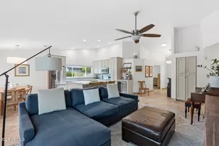 14644 N 43rd Pl, Phoenix, AZ 85032 - Photo 4