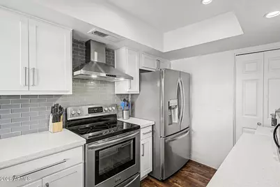 4330 N 5th Avenue #216, Phoenix, AZ 85013 - Photo 10