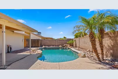 8434 W Dreyfus Drive, Peoria, AZ 85381 - Photo 34