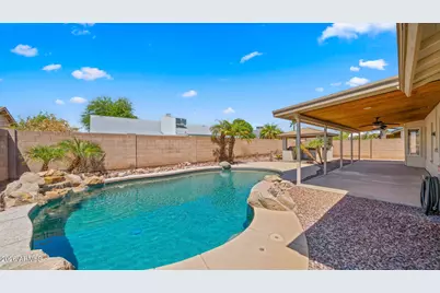 8434 W Dreyfus Drive, Peoria, AZ 85381 - Photo 6