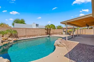 8434 W Dreyfus Dr, Peoria, AZ 85381 - Photo 6
