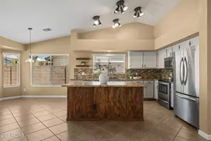 8434 W Dreyfus Dr, Peoria, AZ 85381 - Photo 16