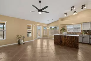 8434 W Dreyfus Dr, Peoria, AZ 85381 - Photo 14