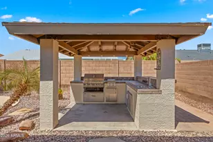 8434 W Dreyfus Dr, Peoria, AZ 85381 - Photo 32