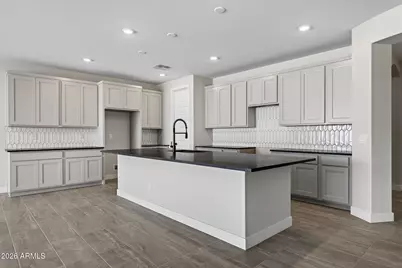 18956 W Monterosa Street, Litchfield Park, AZ 85340 - Photo 4