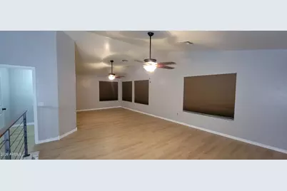 6834 S 40th Lane, Phoenix, AZ 85041 - Photo 12