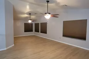 6834 S 40th Ln, Phoenix, AZ 85041 - Photo 12