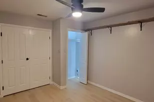 6834 S 40th Ln, Phoenix, AZ 85041 - Photo 8