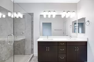 2511 W Queen Creek Rd, Chandler, AZ 85248 - Photo 16