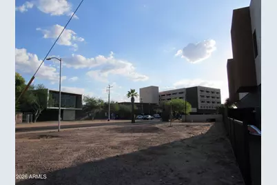 410 W Yavapai Street #13, Phoenix, AZ 85003 - Photo 2