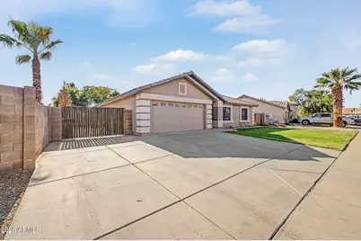 2228 S Banning Street, Gilbert, AZ 85295 - Photo 1