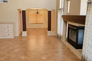 14138 N 158th Ct, Surprise, AZ 85379 - Photo 4