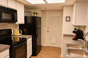 4316 E Avalon Dr, Phoenix, AZ 85018 - Photo 12