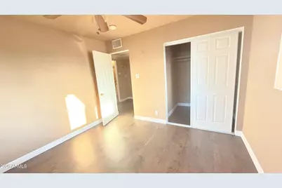 11427 N 112th Drive, Youngtown, AZ 85363 - Photo 10