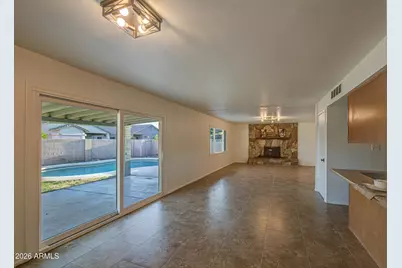 4031 W Denton Lane, Phoenix, AZ 85019 - Photo 6