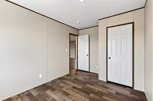 8601 N 103rd Ave, Peoria, AZ 85345 - Photo 18