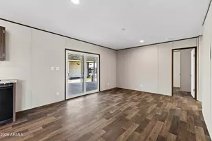 8601 N 103rd Ave, Peoria, AZ 85345 - Photo 10