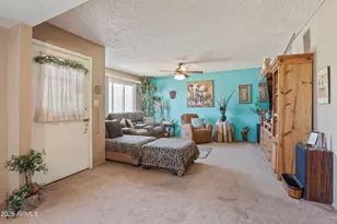 10505 W Echo Ln, Peoria, AZ 85345 - Photo 14
