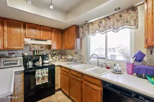 10505 W Echo Ln, Peoria, AZ 85345 - Photo 22