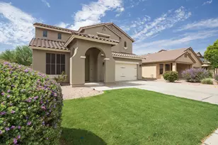 221 W Tahiti Dr, Casa Grande, AZ 85122 - Photo 2