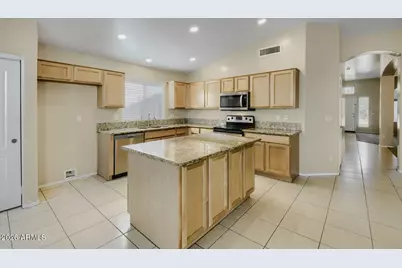 534 E Ironwood Drive, Chandler, AZ 85225 - Photo 8