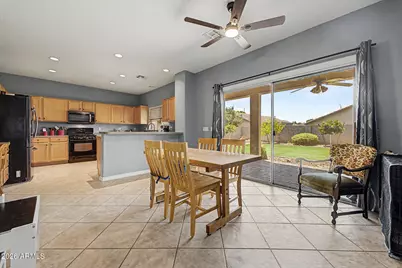 8227 W Harmony Lane, Peoria, AZ 85382 - Photo 6