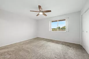 10002 W Desert Hills Dr, Sun City, AZ 85351 - Photo 14