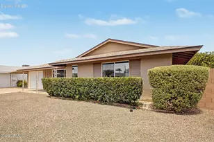 10002 W Desert Hills Dr, Sun City, AZ 85351 - Photo 30