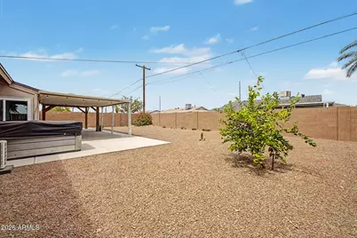 10002 W Desert Hills Drive, Sun City, AZ 85351 - Photo 26