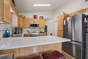20461 N 105th Ave, Peoria, AZ 85382 - Photo 12