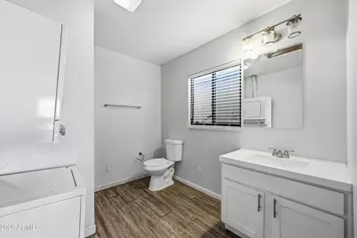 1744 W Glendale Avenue #11, Phoenix, AZ 85021 - Photo 12