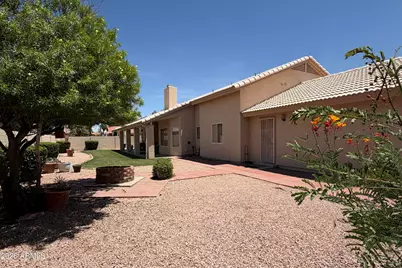 1210 E Clearview Drive, Casa Grande, AZ 85122 - Photo 1