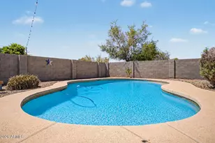 20230 N Valencia Dr, Maricopa, AZ 85138 - Photo 2