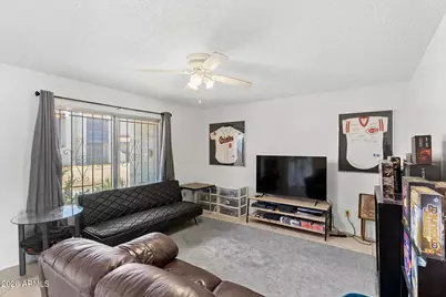 5409 W Echo Lane, Glendale, AZ 85302 - Photo 2