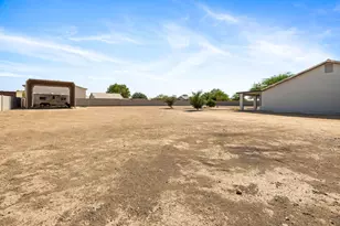 12361 W Desert Oasis Cir, El Mirage, AZ 85335 - Photo 32
