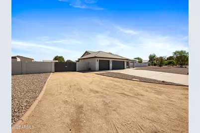 12361 W Desert Oasis Circle, El Mirage, AZ 85335 - Photo 2