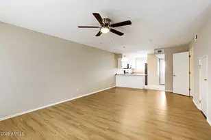860 N McQueen Rd, Chandler, AZ 85225 - Photo 4