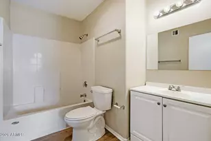 860 N McQueen Rd, Chandler, AZ 85225 - Photo 14