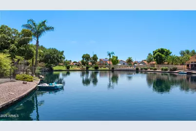329 E Vaughn Avenue, Gilbert, AZ 85234 - Photo 4