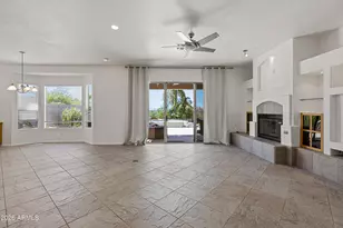 4409 E Lariat Ln, Phoenix, AZ 85050 - Photo 12