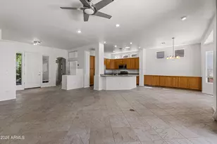 4409 E Lariat Ln, Phoenix, AZ 85050 - Photo 14