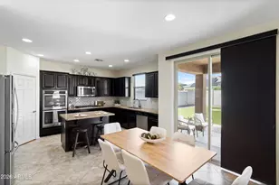 10855 S 175th Dr, Goodyear, AZ 85338 - Photo 12