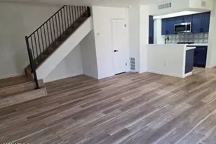 712 E Eugie Ave, Phoenix, AZ 85022 - Photo 1