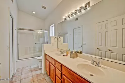3438 E Rockwood Drive, Phoenix, AZ 85050 - Photo 12