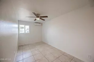 864 E Chandler Blvd, Chandler, AZ 85225 - Photo 4
