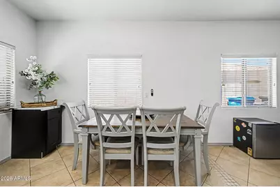 5614 S 26th Place, Phoenix, AZ 85040 - Photo 10