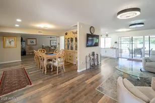9605 W Briarwood Cir, Sun City, AZ 85351 - Photo 2